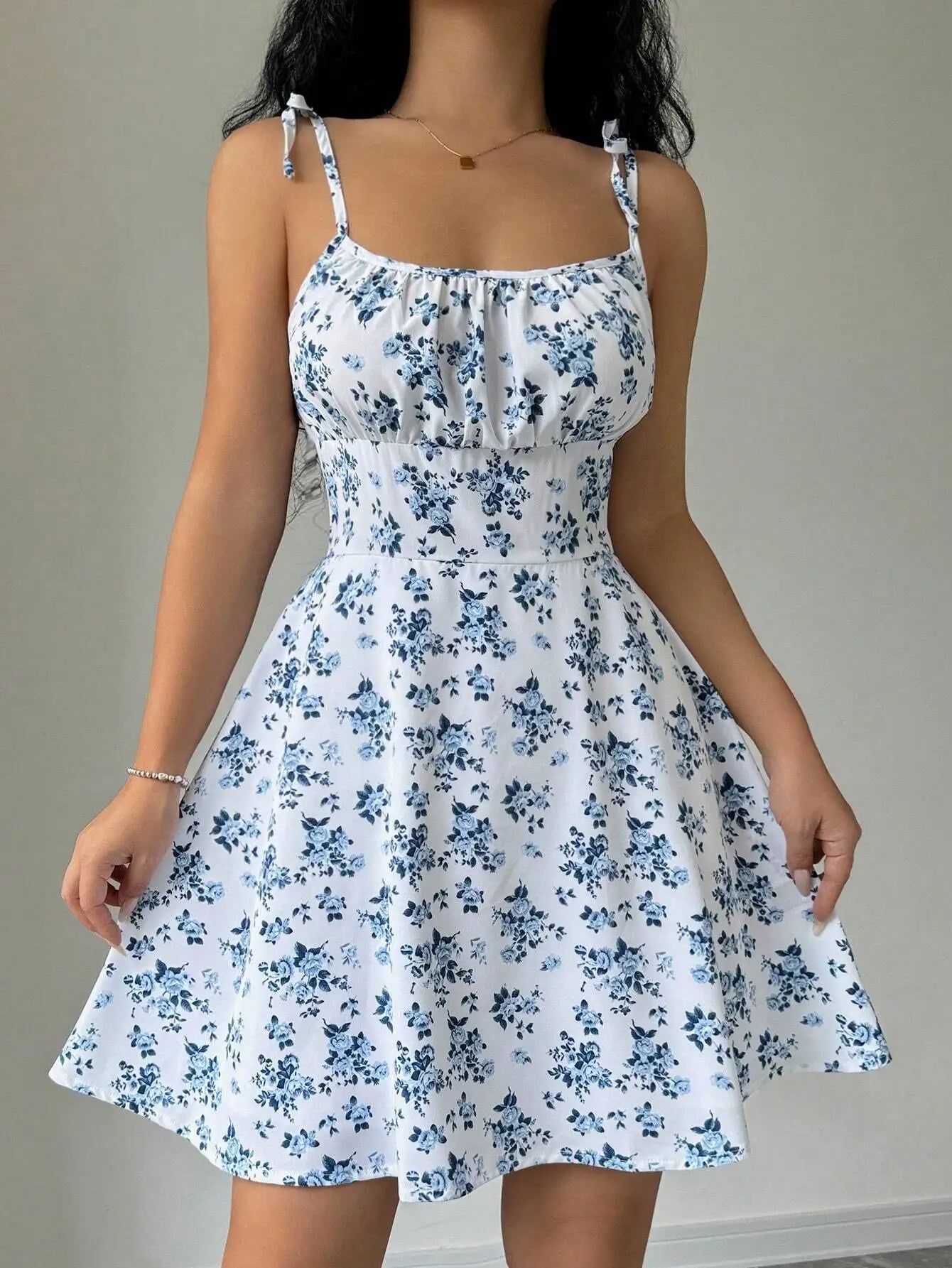 Women’s Casual Printed Dress – Spaghetti Straps and Square Neckline